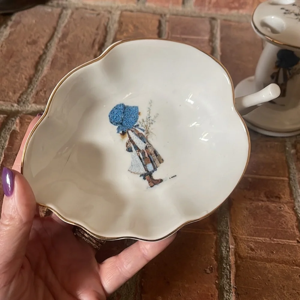Vtg 1973 Holly Hobbie Porcelain Toothbrush Holder & Trinket Tray/Soap Dish